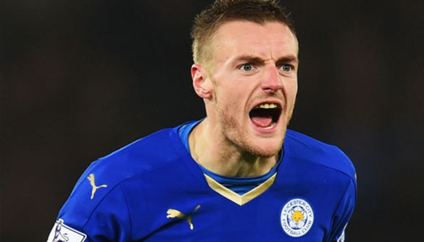 Vardy, Leicester City ile 4 yıl daha imzaladı