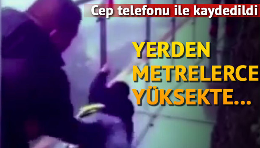 Turistlerin cam köprü ile imtihanı