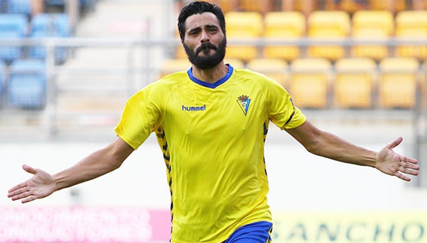 Güiza takımını 2. Lige çıkardı