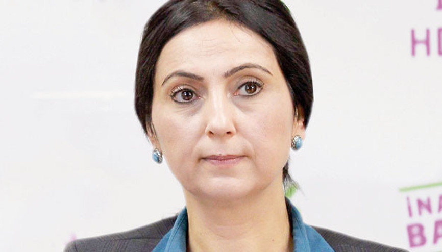 Gelmezlerse zorla getirin