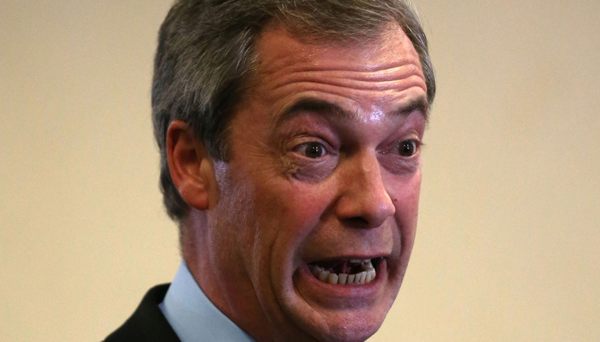 Nigel Farage istifa etti