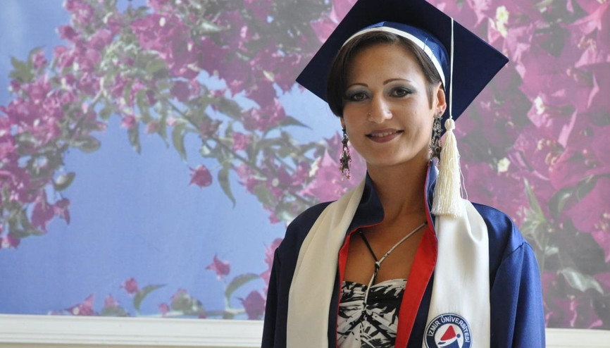 Türkçe bilmeden geldi birincilikle mezun oldu