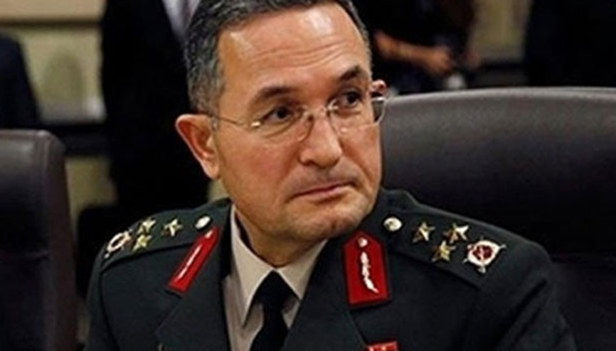 General, arka kapıdan kaçmak istedi ama olmadı General, arka kapıdan kaçmak istedi ama olmadı