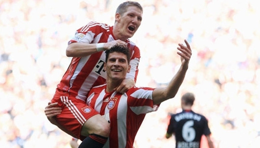 Mario Gomez, Bastian Schweinsteigerle berabere Beşiktaşa geliyor