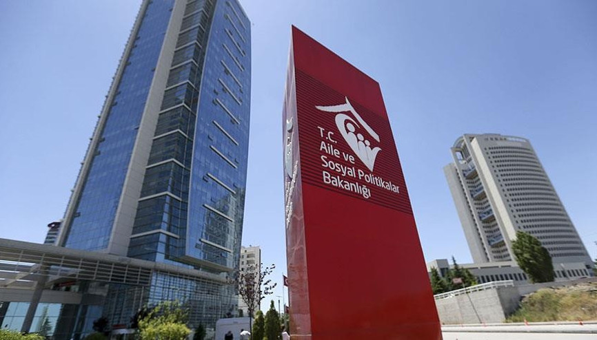 Aile ve Sosyal Politikalar Bakanlığında 393 personel görevden alındı