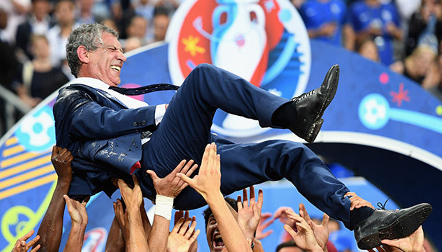 Portekiz, Fernando Santosun sözleşmesini uzattı
