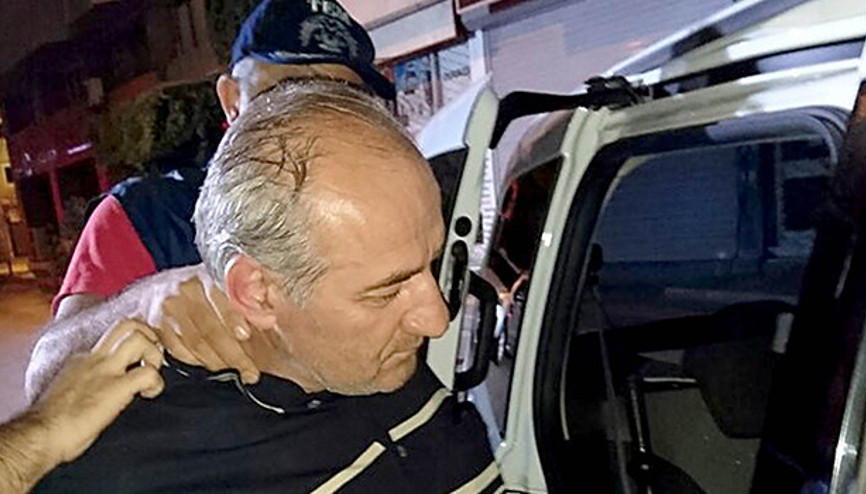 Polis okulundaki kritik isim yurtdışına giderken yakalandı