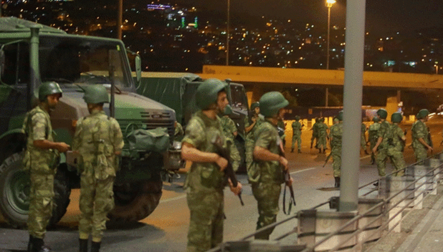 Serbest bırakılan 22 asker tutuklandı Serbest bırakılan 22 asker tutuklandı