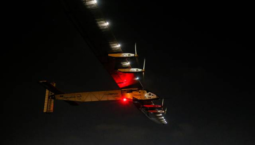 Solar Impulse 2 Abu Dabi yolunda