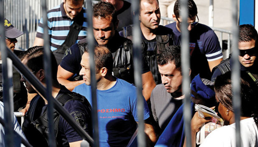 Firariler zaman kazanma peşinde Firariler zaman kazanma peşinde