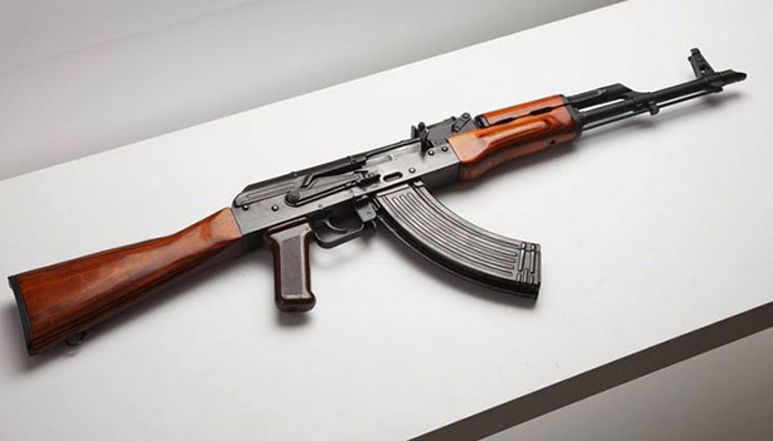 Cumhurbaşkanına hakaretten tutuklandı, evinden kalaşnikof çıktı