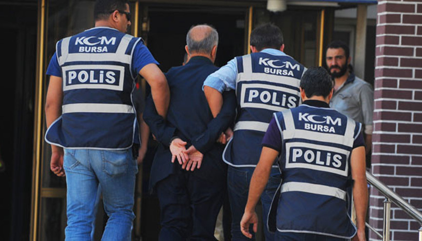 Eski Vali Harput, Emniyete elleri kelepçeli getirildi
