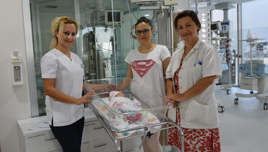 İlk bebek taburcu edildi