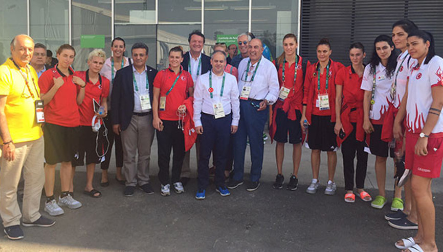 Muhtar Kentten Millilerimize tam destek