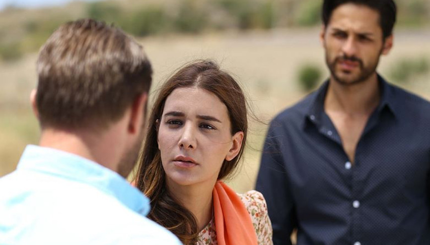 Hayat Sevince Güzel dizisi 8. bölümüyle izleyenlere eğlenceli dakikalar yaşattı Hayat Sevince Güzel dizisi 8. bölümüyle izleyenlere eğlenceli dakikalar yaşattı