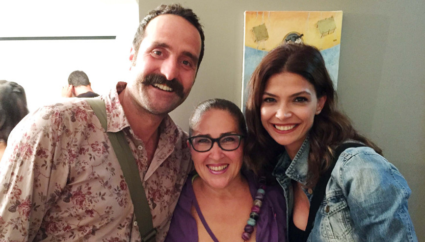 Ünlü oyuncular Tümay Özokuru doğum gününde yanlız bırakmadı