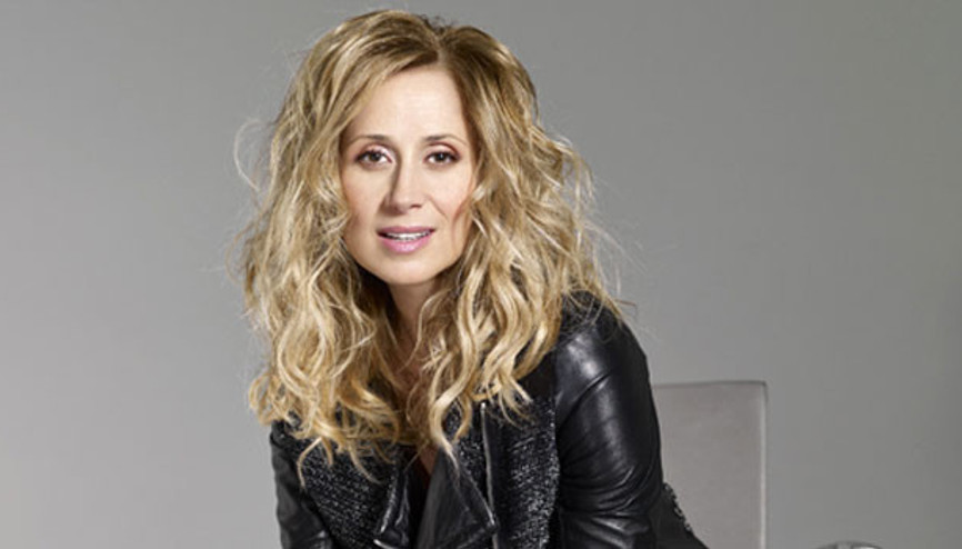 Elton John’dan sonra Lara Fabian da Türkiye’ye destek verdi