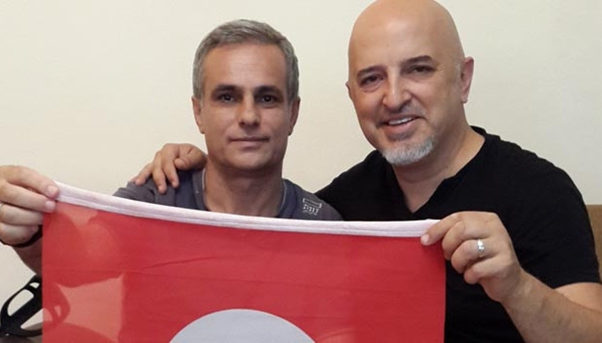Ünlü komedyen Yavuz Seçkin 15 Temmuz gazisi Gürsel Erden’i ziyaret etti Ünlü komedyen Yavuz Seçkin 15 Temmuz gazisi Gürsel Erden’i ziyaret etti