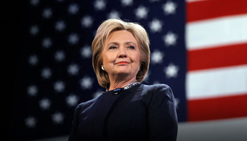 Clinton e-postalarından hapis cezası geldi