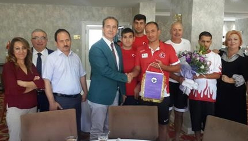 Hedef madalyayla dönmek