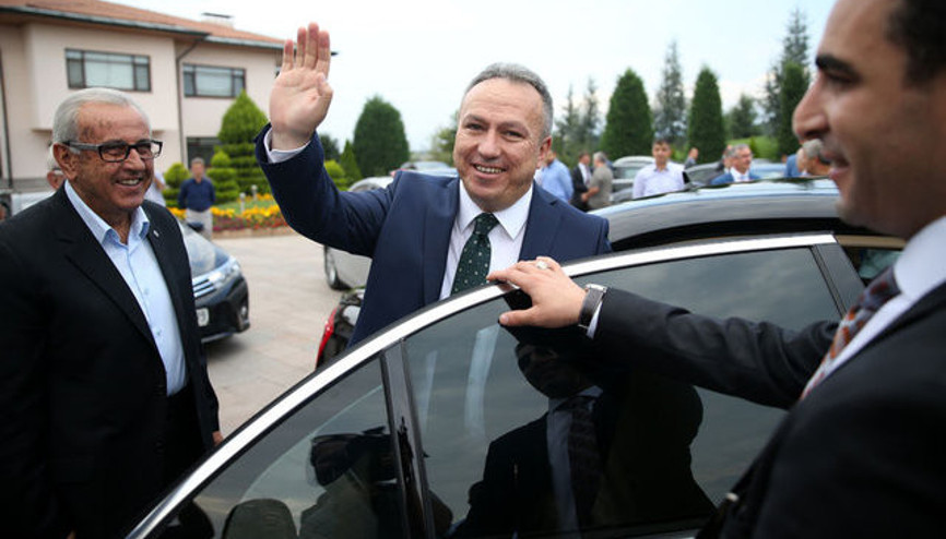 İşte ilk sivil orgeneral