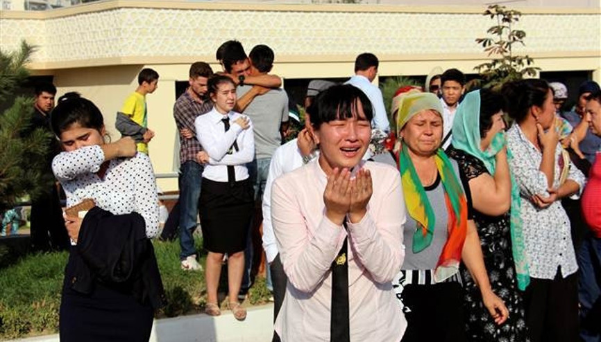 Özbekistan Cumhurbaşkanı Kerimov toprağa verildi