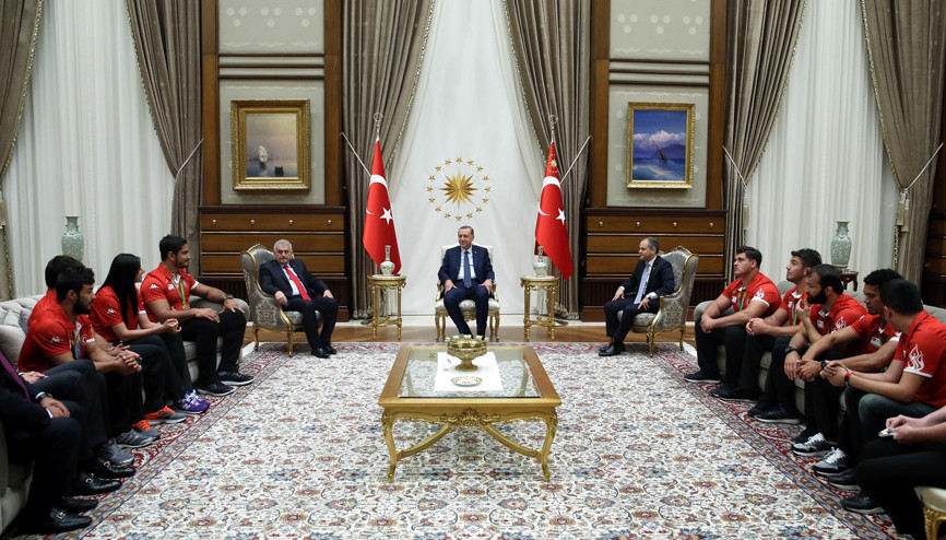 Erdoğan, Rioda madalya kazanan sporcuları kabul etti
