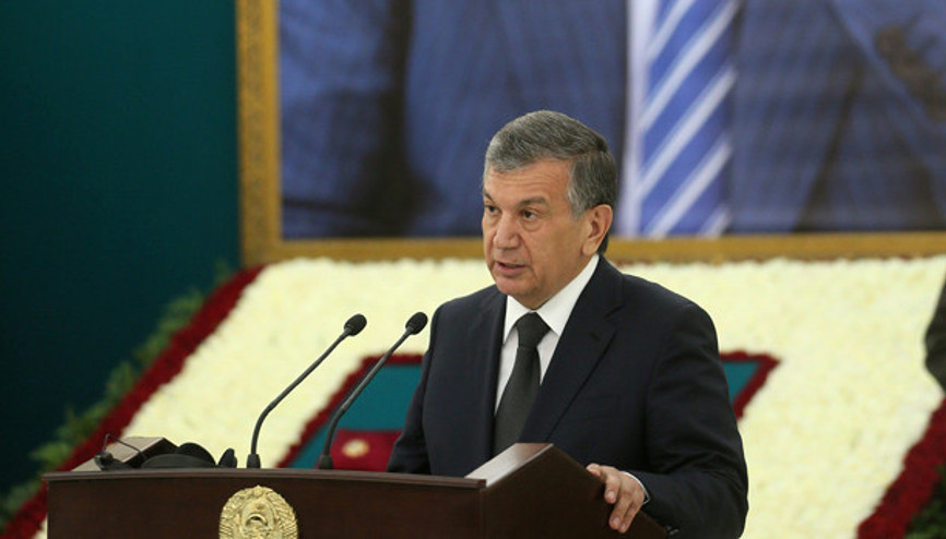 Özbekistan cumhurbaşkanlığı makamına vekaleten Başbakan Mirziyoyev atandı