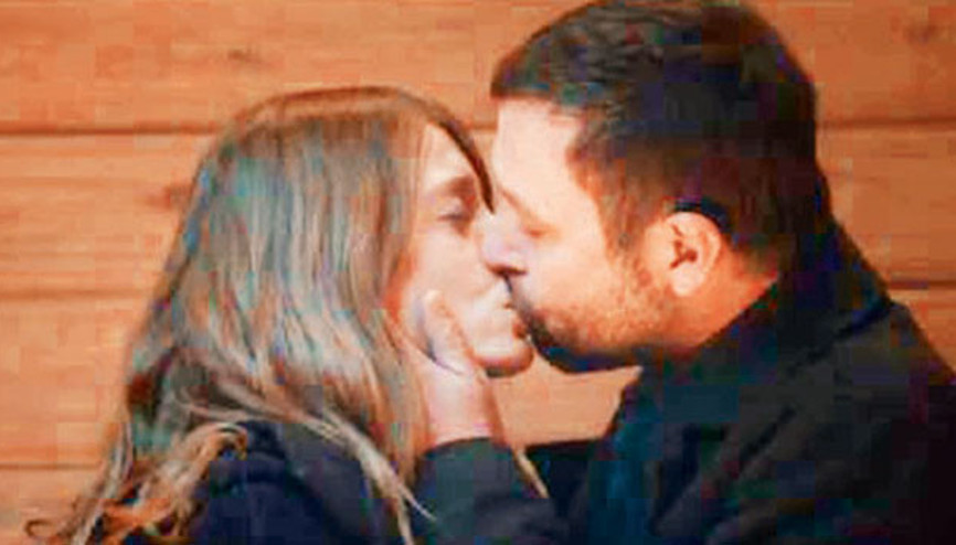 Serenay Sarıkaya ile Nejat İşler dudak dudağa