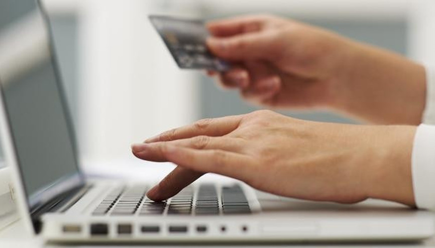 Erkekler e-ticareti kadınlardan daha çok sevdi