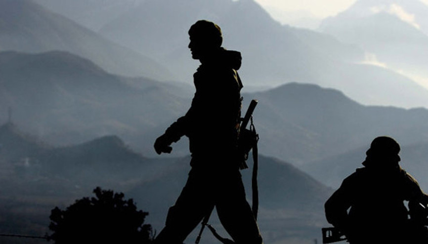 Bingölde mayın patladı: 2 korucu yaralandı