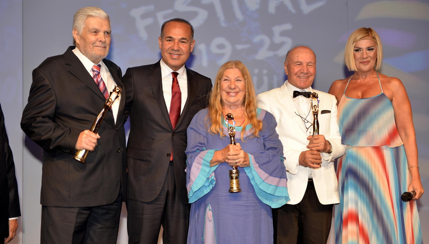 ’Onur Ödülleri’ sahiplerini buldu