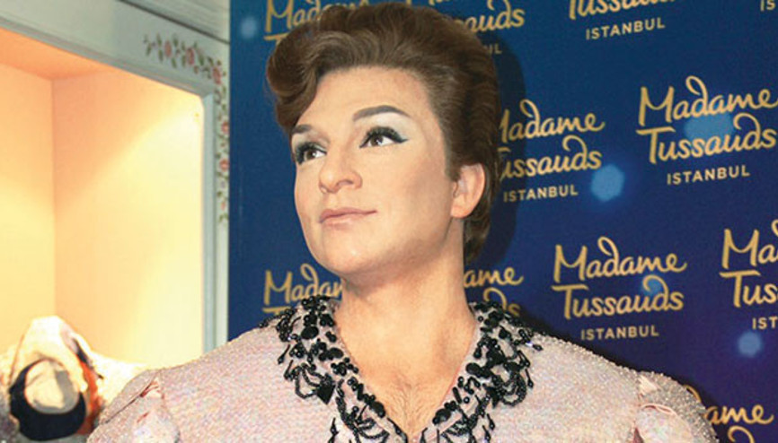 Balmumu heykeli Bodrumda