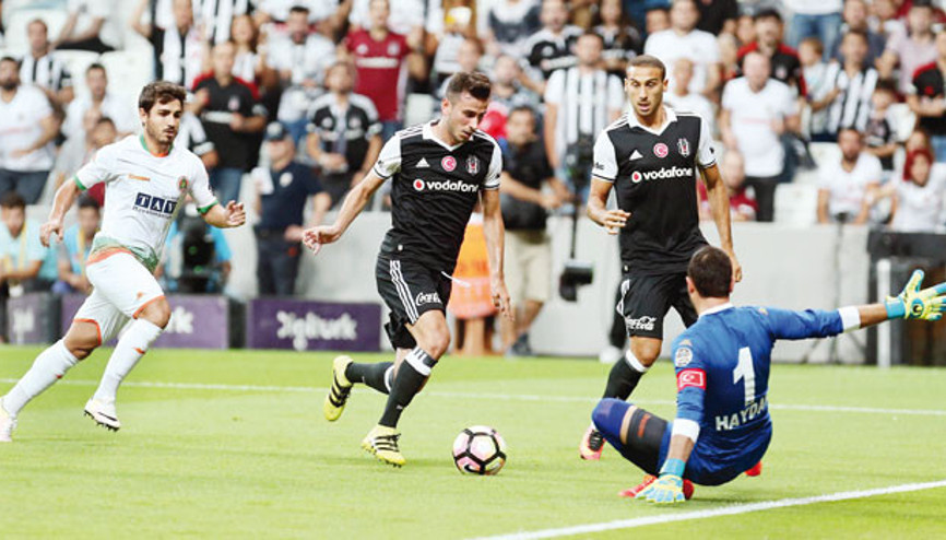 Ya eski yerine dönecek ya da sil baştan yapacak