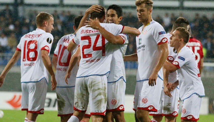 Mainzı Türk oyuncu uçurdu