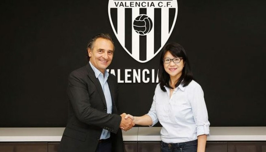 Prandelli resmen İspanyol devinin başına geçti