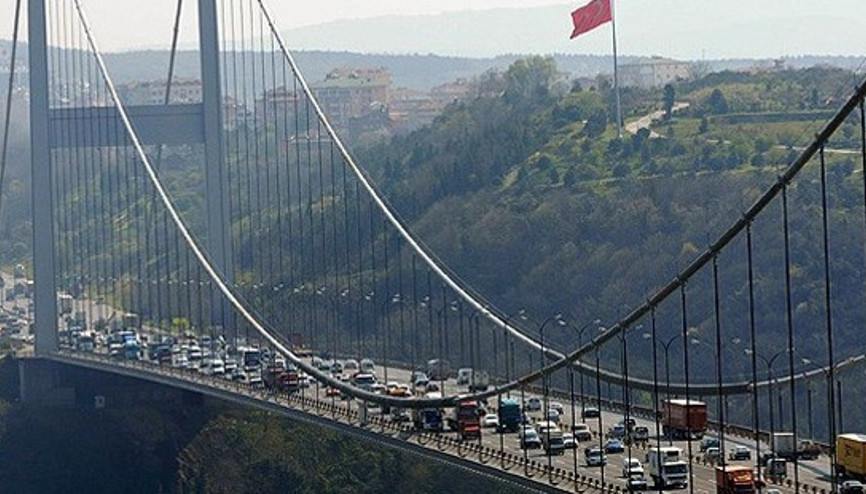 15 Temmuz Şehitler Köprüsünde intihar girişimi