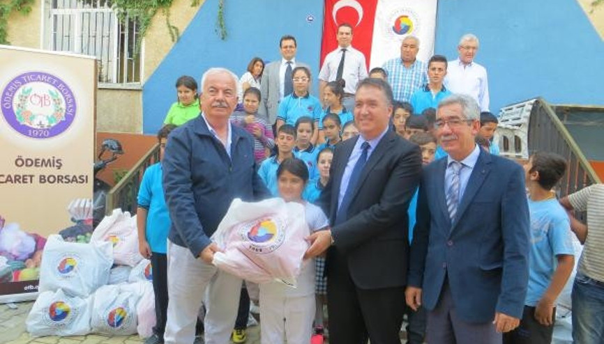 ÖTBden öğrencilere giyim yardımı