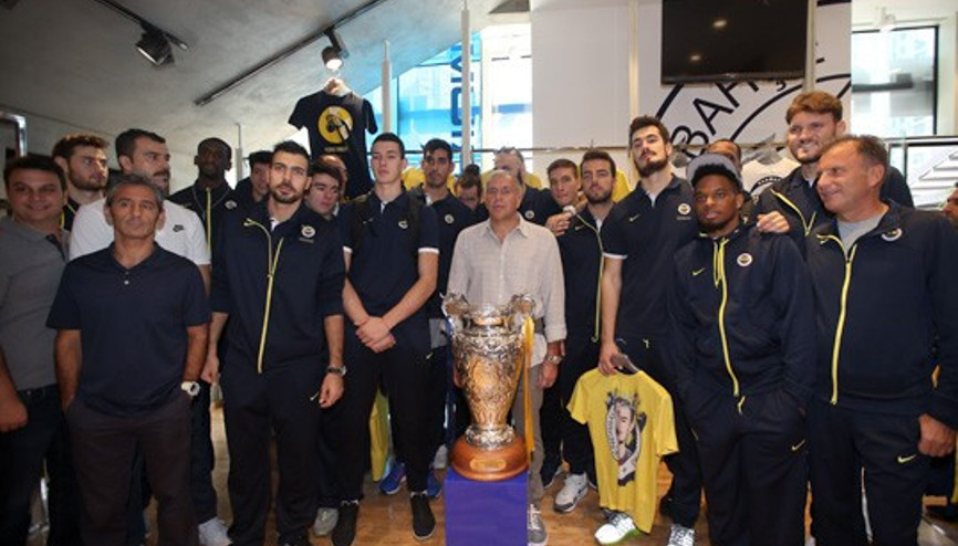 Ülker Sports Arenada Fenerium mağazası açıldı