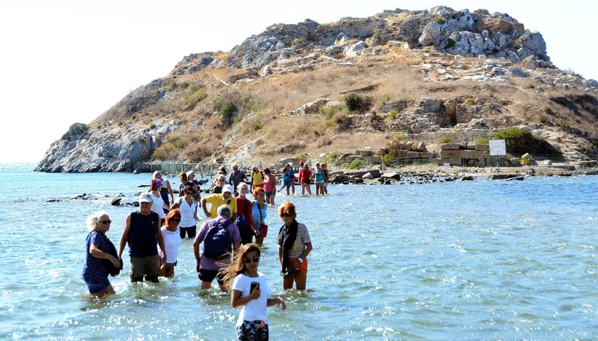Bodrumda Tavşan Adası eylemi