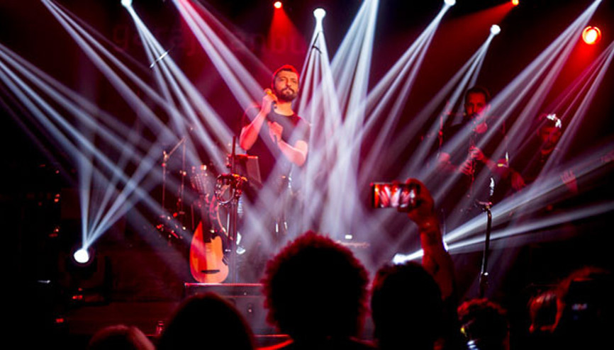 Tolga Akyıldızla %100 Açık Sahneye Mehmet Erdem damga vurdu