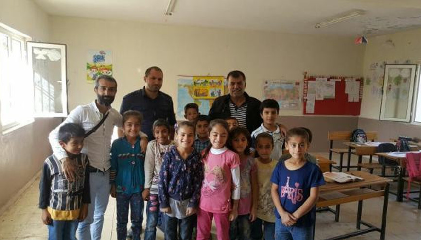 Esnaftan Nusaybinli çocuklara çanta