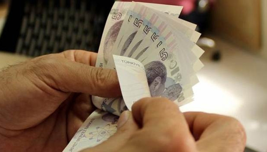 Tüketiciler, 12 bankayı Başbakana şikayet ettiler Tüketiciler, 12 bankayı Başbakana şikayet ettiler