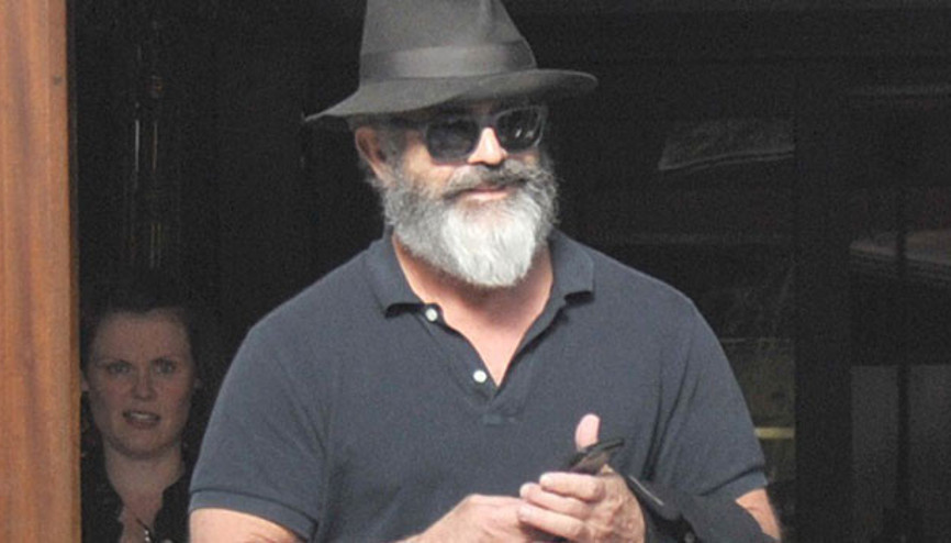 Mel Gibson 60 yaşında baba olmaya hazırlanıyor