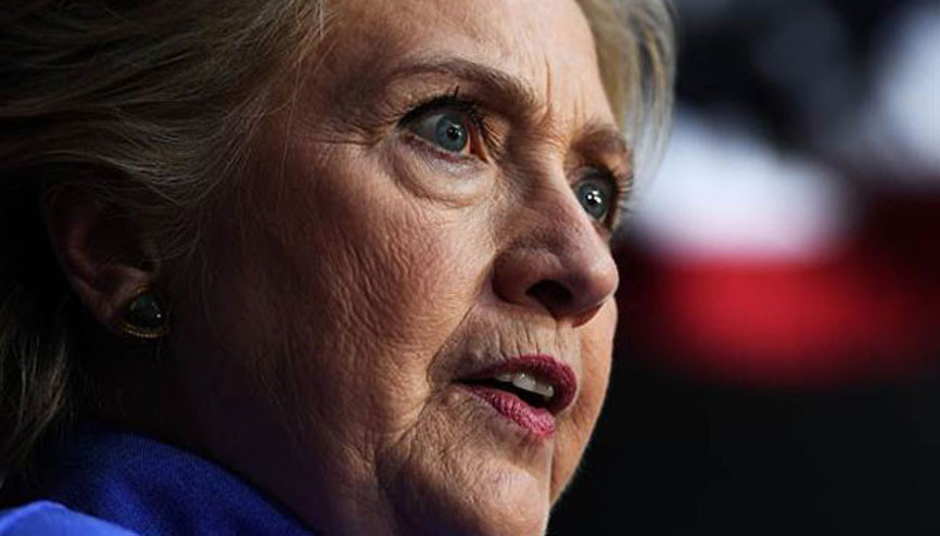 Clintona seçim öncesi iki kötü haber birden