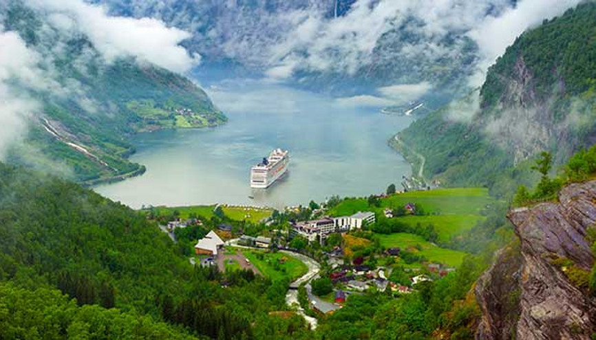 Siz bitti demeden tatil bitmez İşte gemi ile seyahat edebileceğiniz eşsiz güzellikte 12 tatil rotası...
