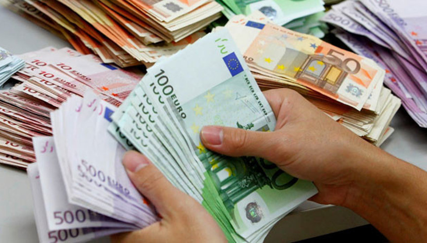 AB, Pazartesi günü 200 milyon Euro gönderdi