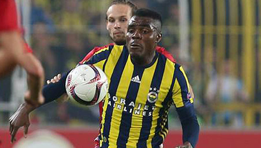 Emenike stadı terk etti