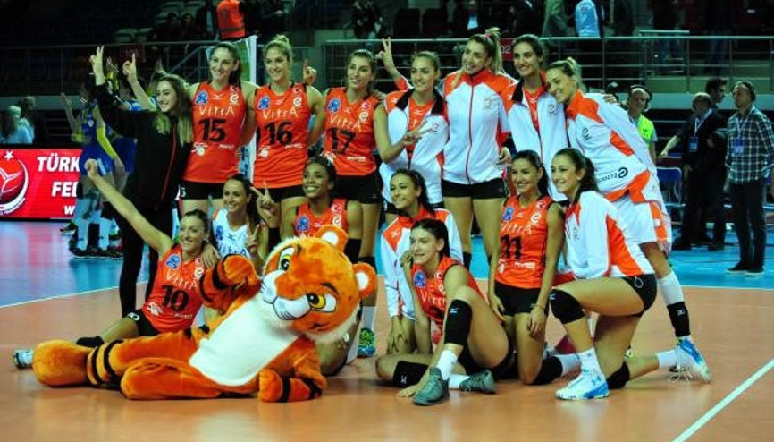 Eczacıbaşı VitrA: 3 - Maritza: 0