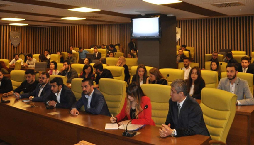 Üniversite öğrencilerine girişimcilik semineri